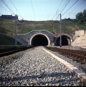 Huy - SNCB K03509-10.jpg